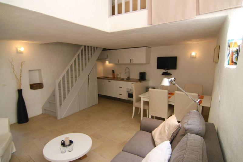Hameau des Claudins image