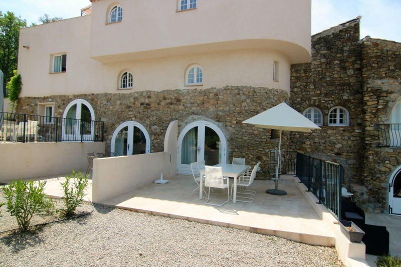 Hameau des Claudins image