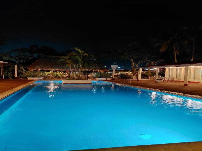 Hotel La Colonia image
