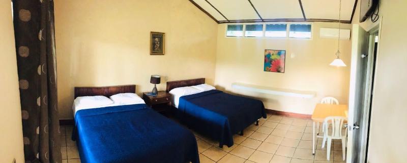Hotel La Colonia image