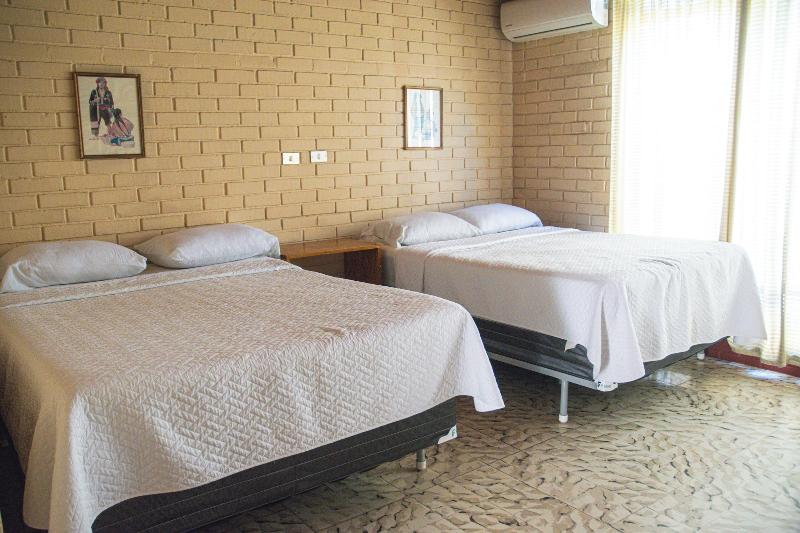 Hotel La Colonia image