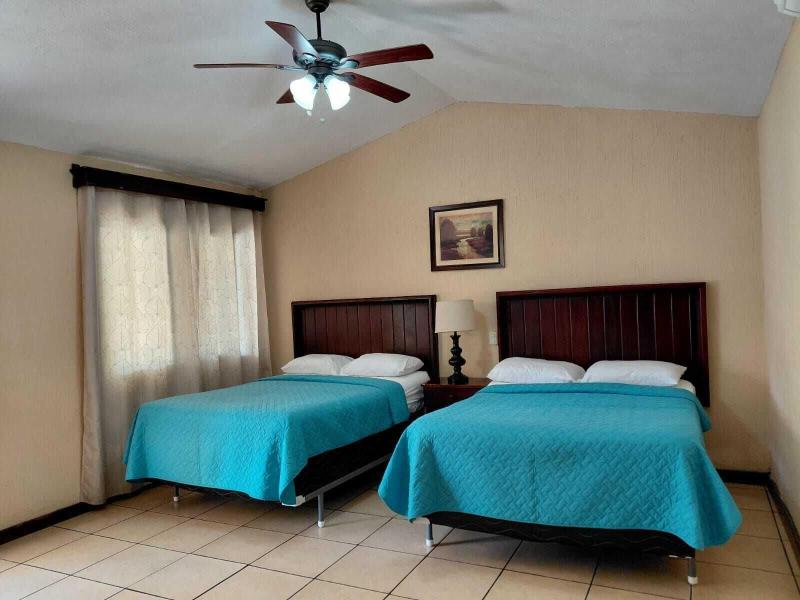 Hotel La Colonia image