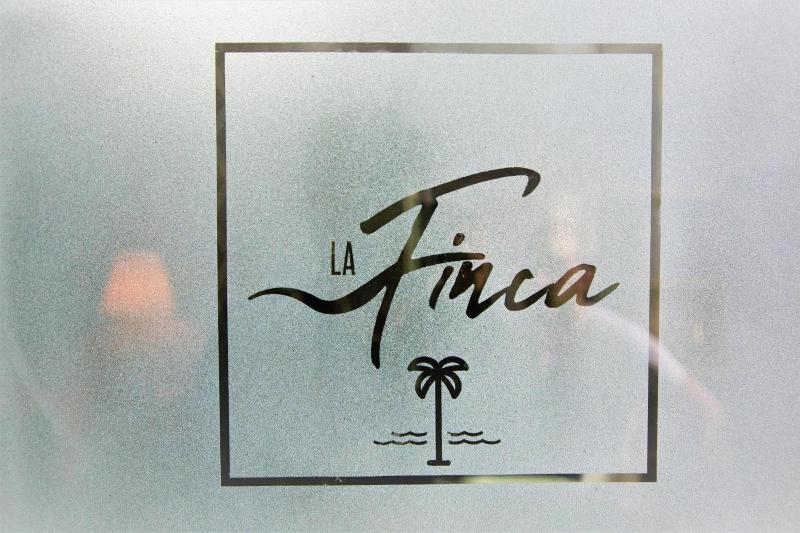 La Finca - Luxury Suites Hotel
