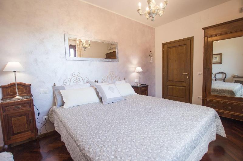 Villa Mandrioli Agriturismo image