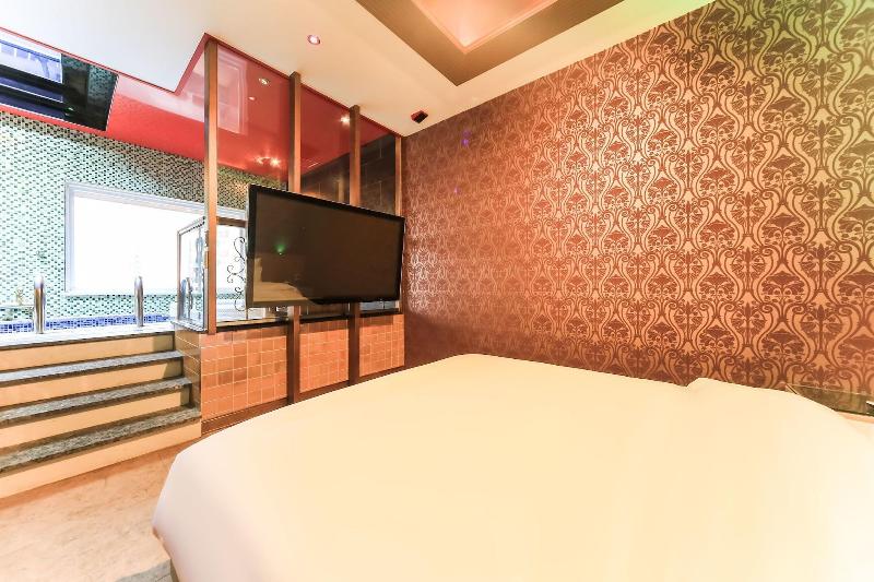 Hotel Vov image