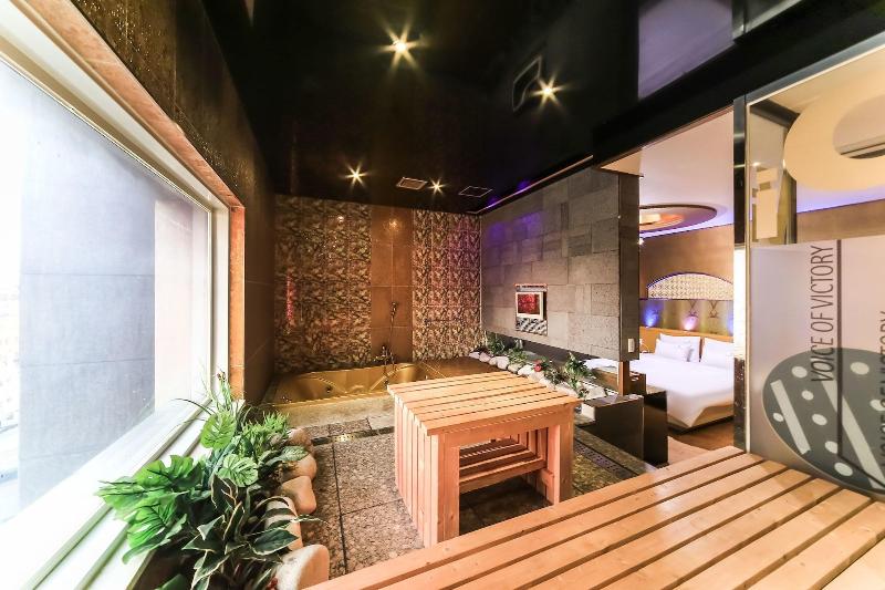 Hotel Vov image