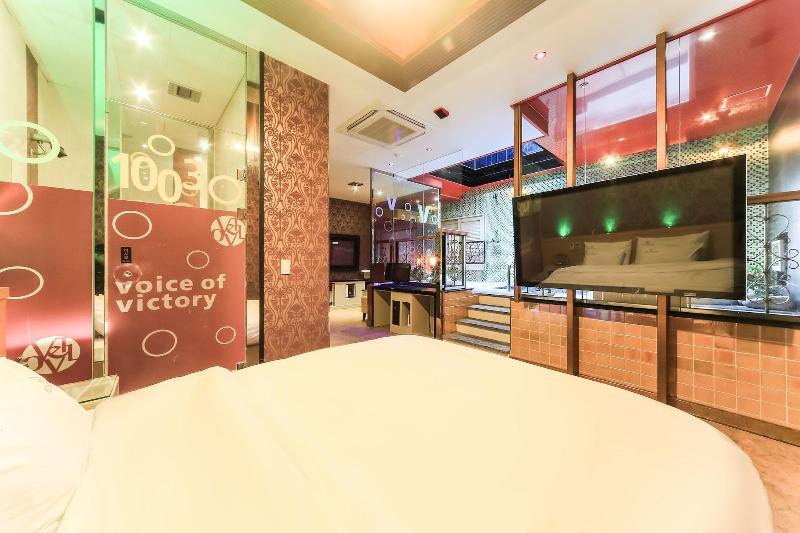 Hotel Vov image