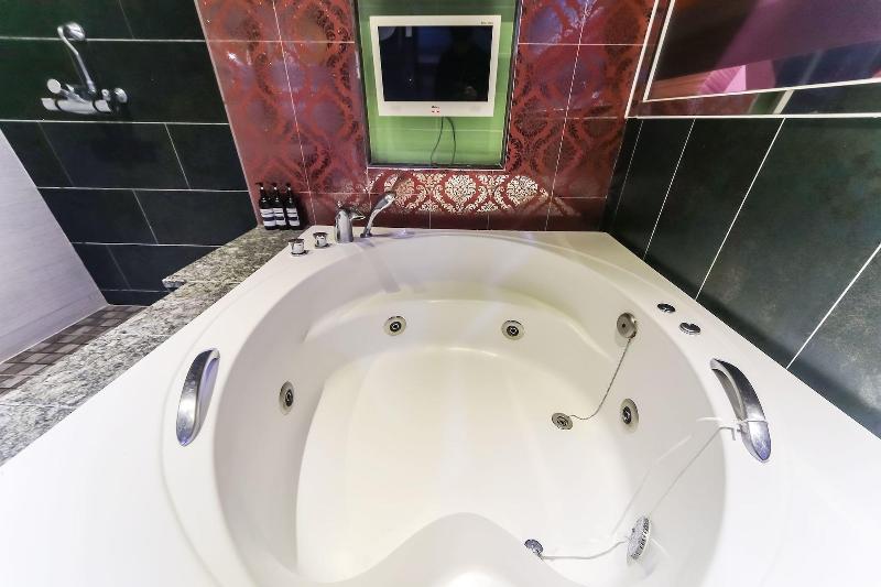 Hotel Vov image