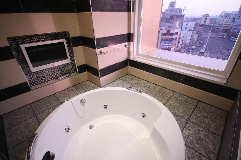 Hotel Vov image