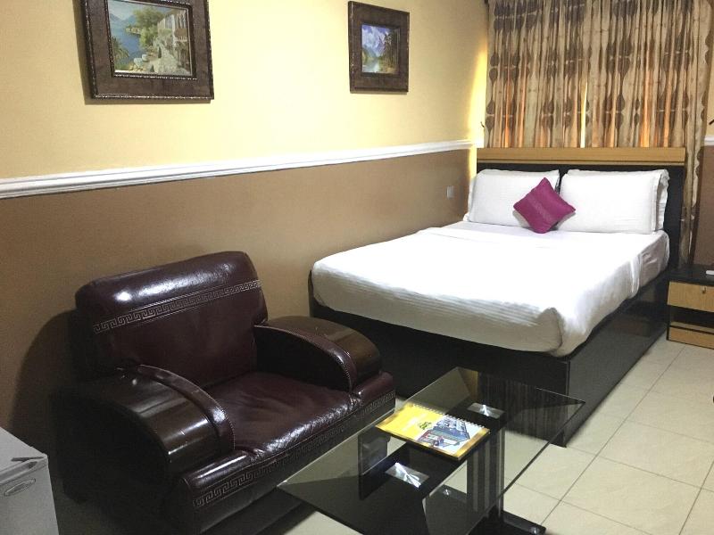 Sweet Savor Hotels & Suites image