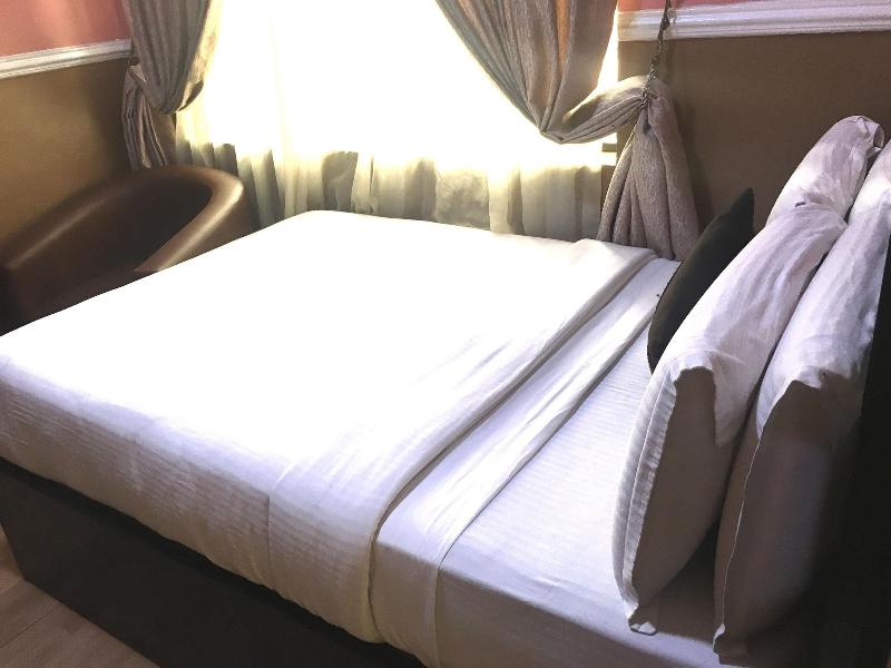 Sweet Savor Hotels & Suites image