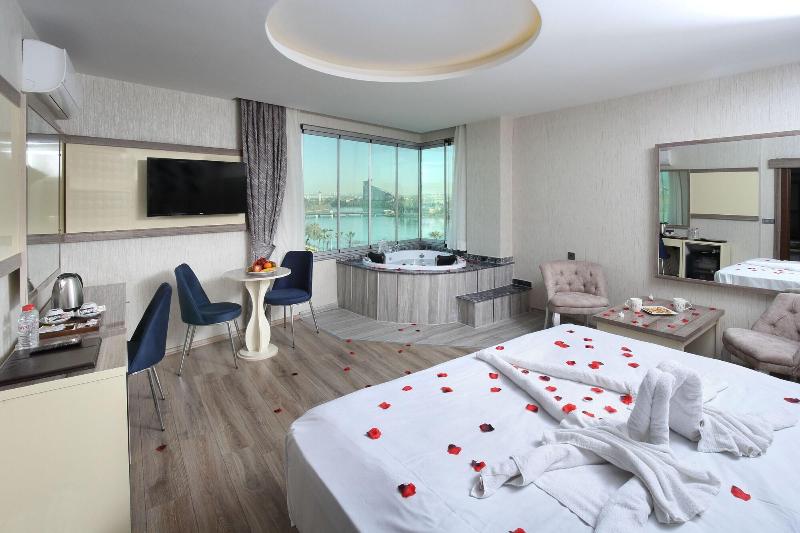 Taskopru Hotel image
