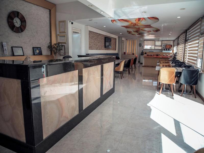 Hotel Mandalin image