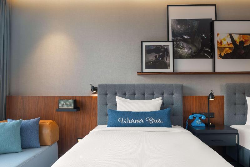 The Wb Abu Dhabi, Curio Collection By Hilton image