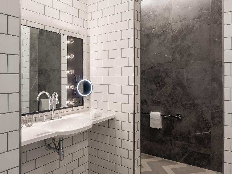 The Wb Abu Dhabi, Curio Collection By Hilton image
