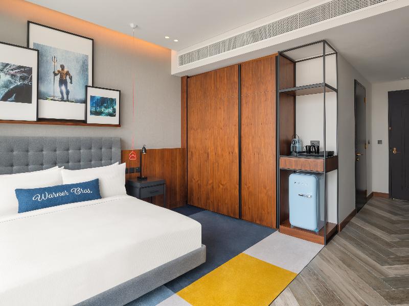 The Wb Abu Dhabi, Curio Collection By Hilton image