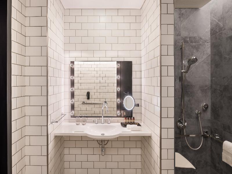 The Wb Abu Dhabi, Curio Collection By Hilton image