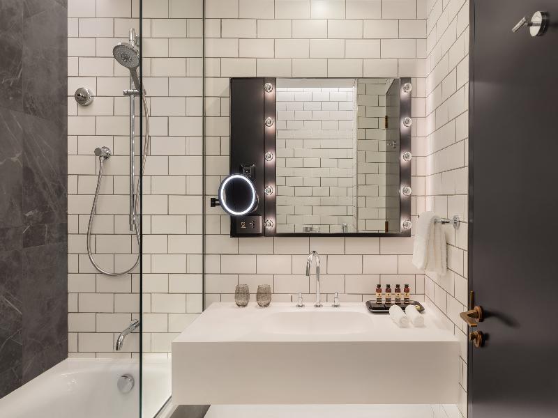 The Wb Abu Dhabi, Curio Collection By Hilton image
