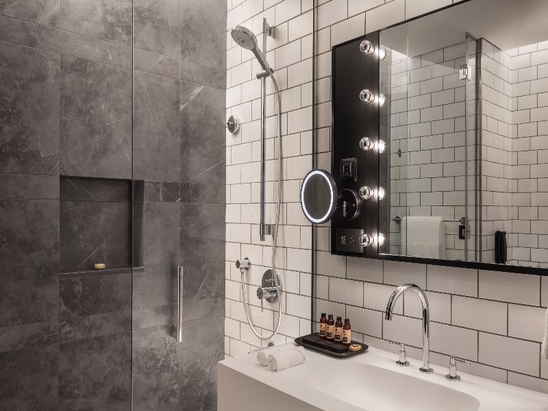 The Wb Abu Dhabi, Curio Collection By Hilton image