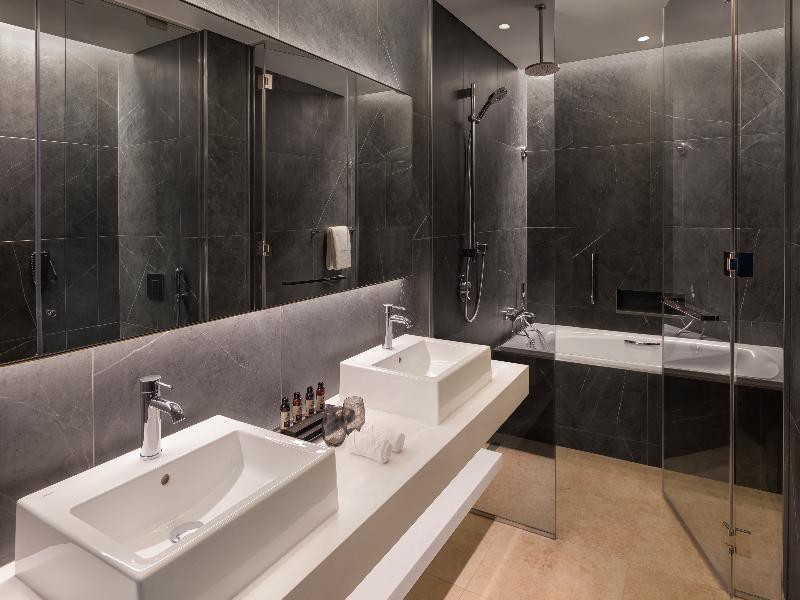 The Wb Abu Dhabi, Curio Collection By Hilton image