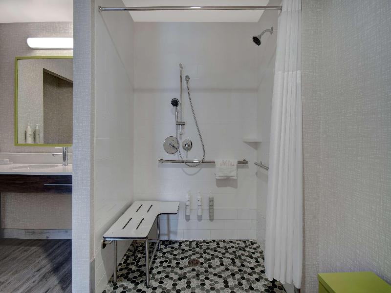 Hampton Inn & Suites Ontario Rancho Cucamonga image