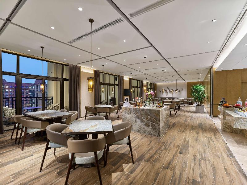 Doubletree By Hilton Quzhou image