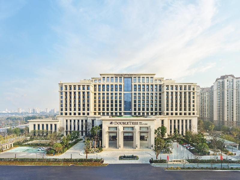 Doubletree By Hilton Quzhou — exterior view