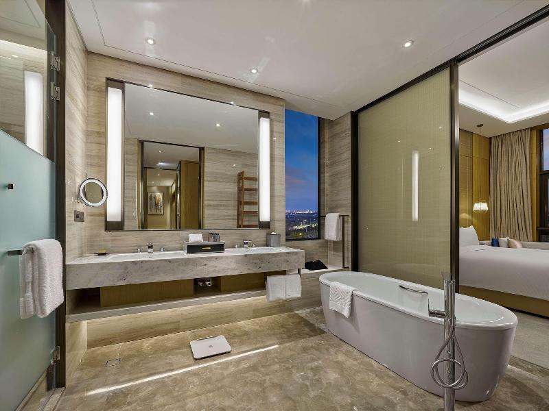 Doubletree By Hilton Quzhou image