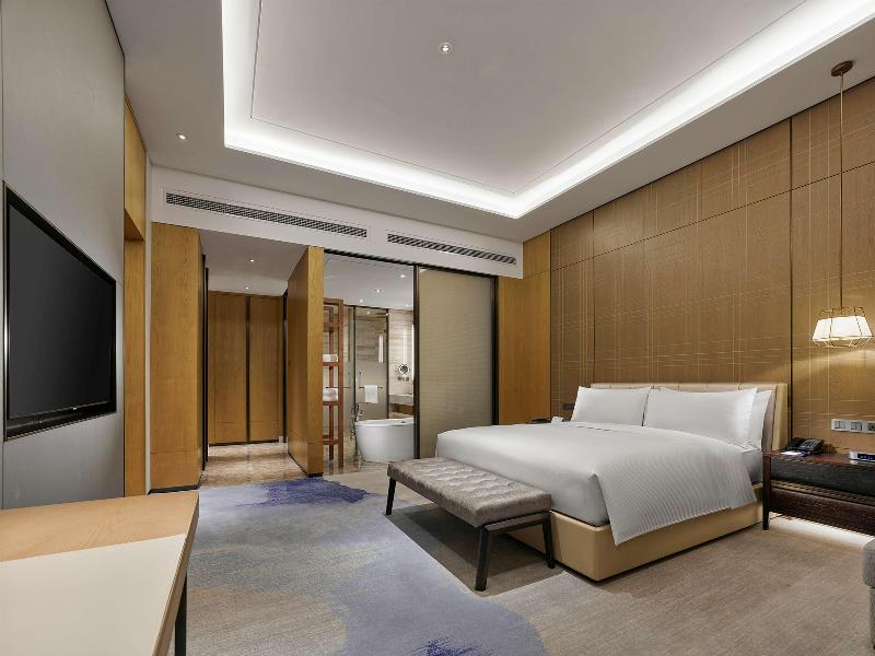 Doubletree By Hilton Quzhou image