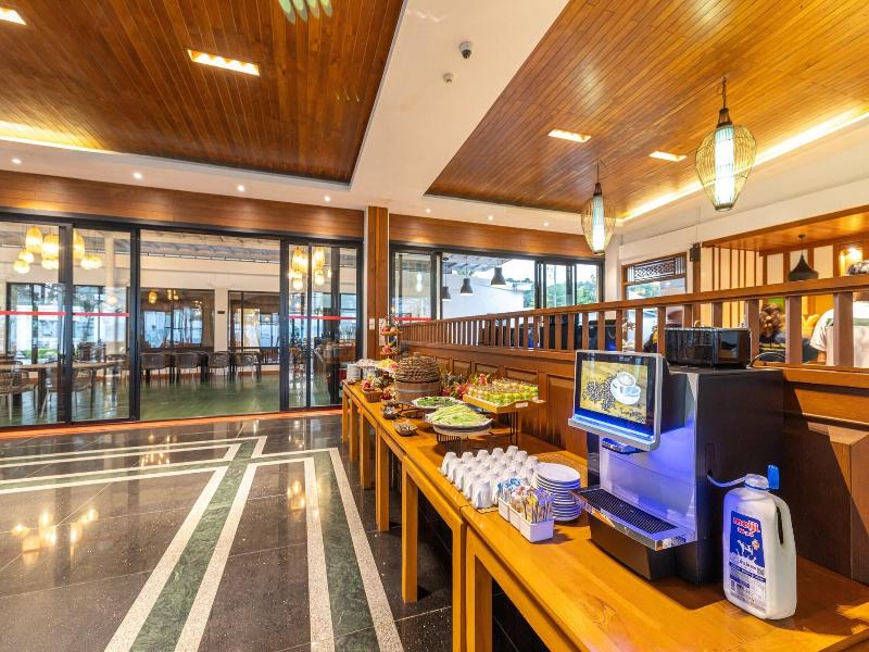 Royal Yao Yai Island Beach Resort -SHA Extra Plus+ image