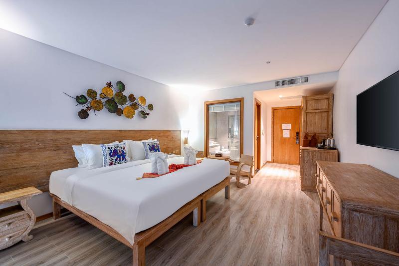 Royal Yao Yai Island Beach Resort -SHA Extra Plus+ image