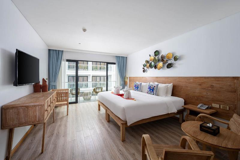 Royal Yao Yai Island Beach Resort -SHA Extra Plus+ image