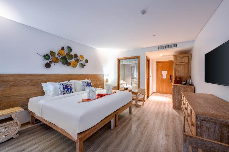 Royal Yao Yai Island Beach Resort -SHA Extra Plus+ image
