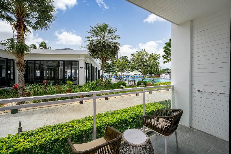 Royal Yao Yai Island Beach Resort -SHA Extra Plus+ image