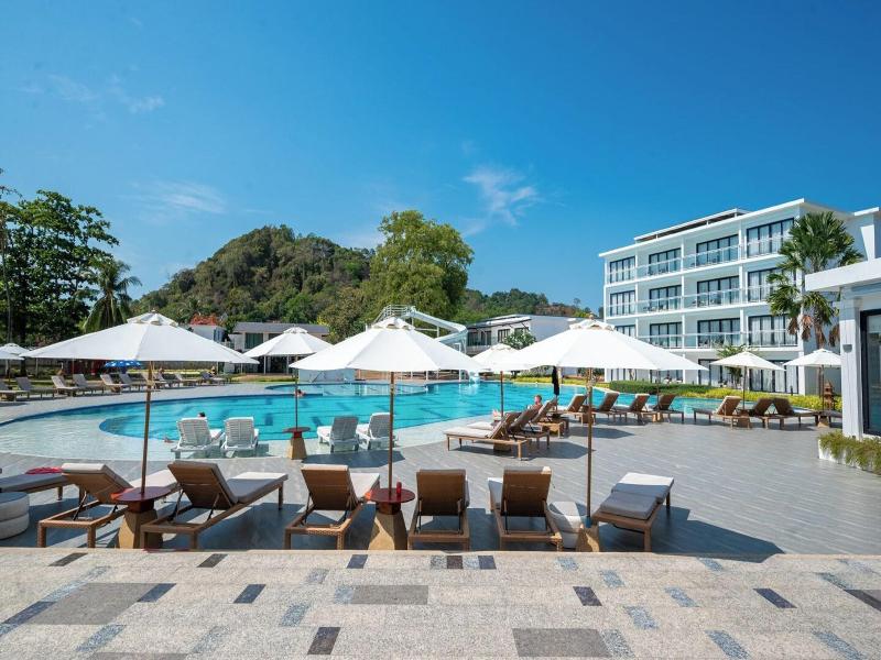 Royal Yao Yai Island Beach Resort -SHA Extra Plus+ image