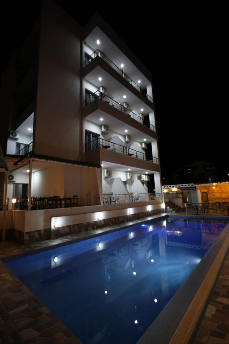 Hotel Piramida image