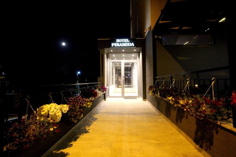 Hotel Piramida image