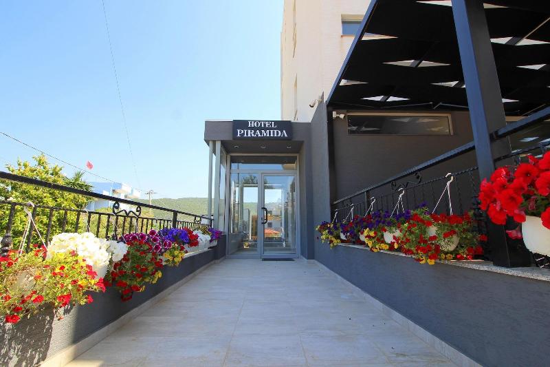 Hotel Piramida image