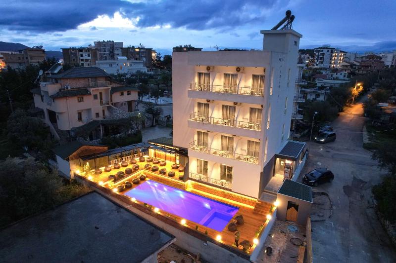 Hotel Piramida image