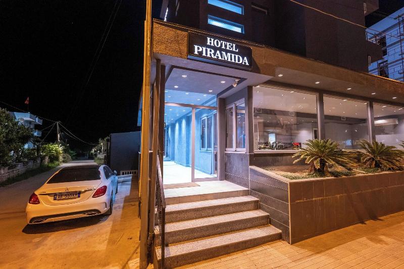 Hotel Piramida image