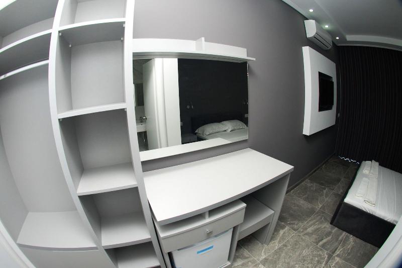 Hotel Piramida image