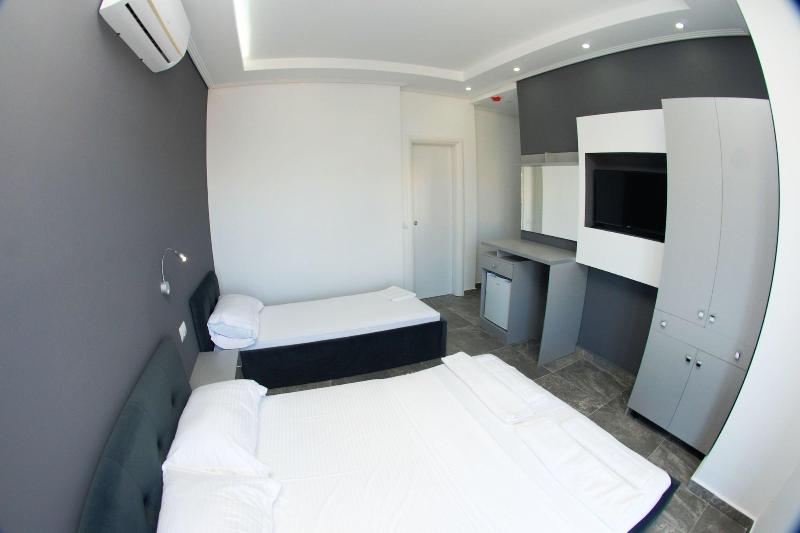 Hotel Piramida image