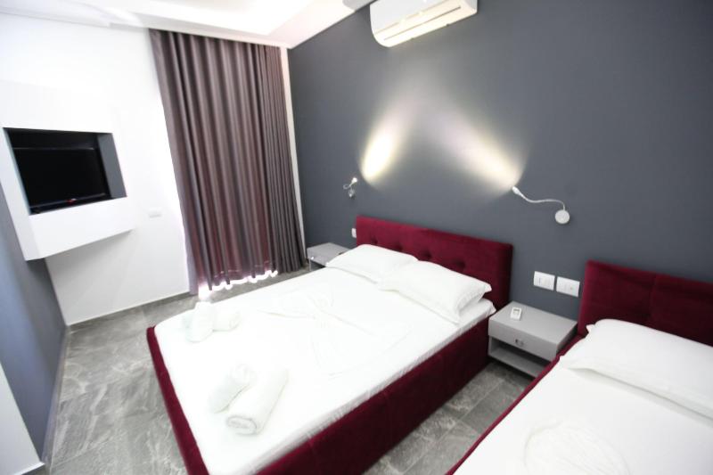 Hotel Piramida image