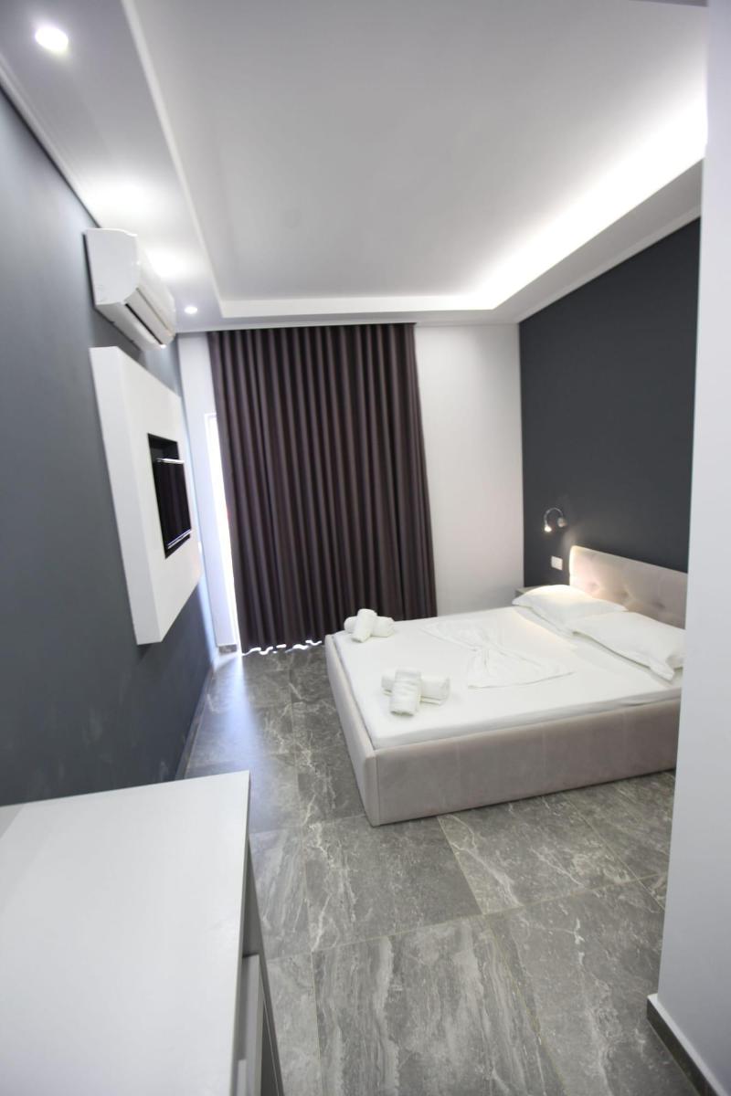 Hotel Piramida image