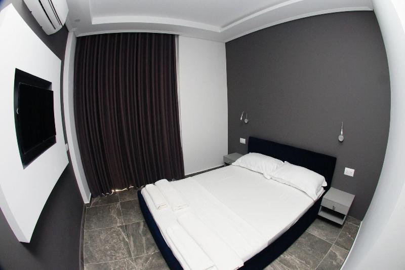 Hotel Piramida image