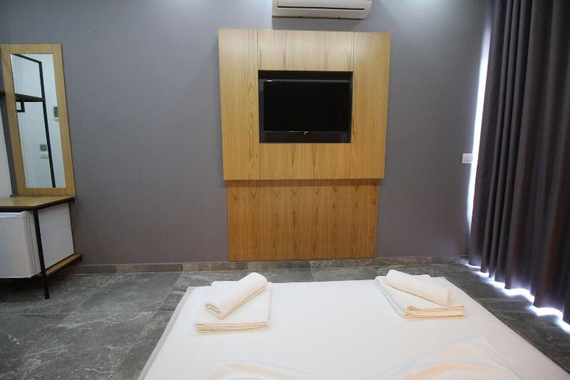 Hotel Piramida image