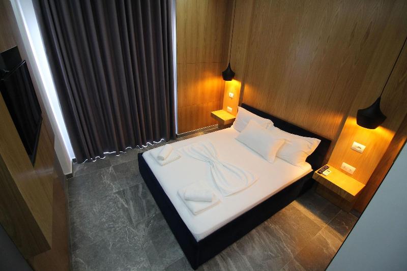 Hotel Piramida image