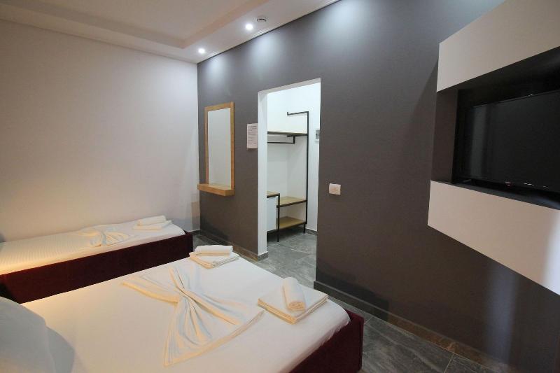 Hotel Piramida image