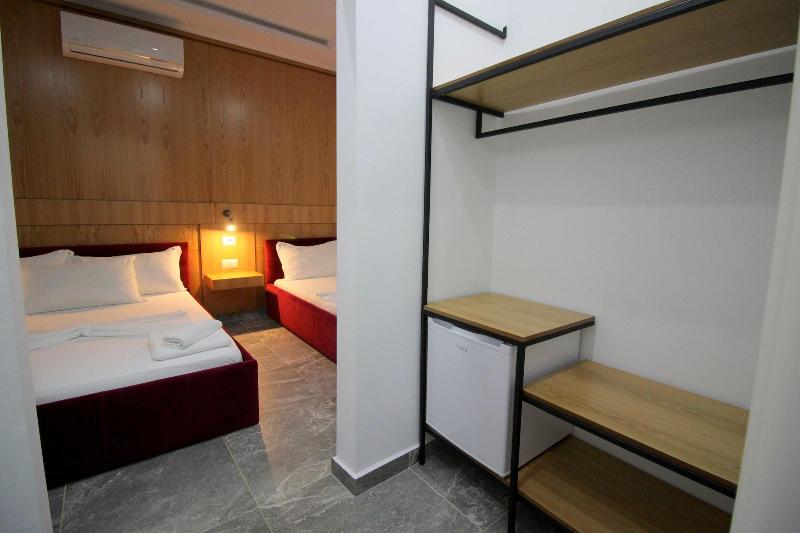 Hotel Piramida image