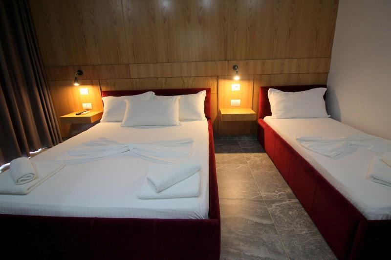 Hotel Piramida image